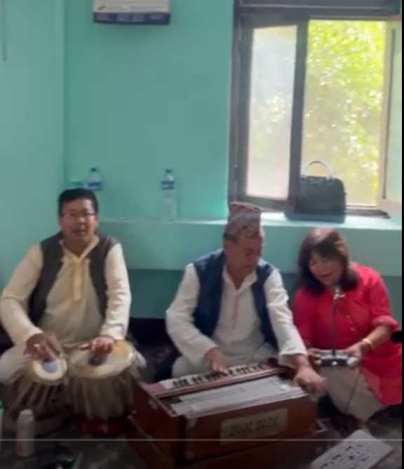 Jhula program and food distribution to Senior Citizen