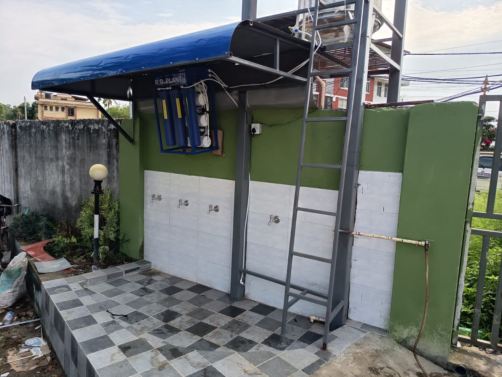 Construction of a clean drinking water structure with RO at Dr. Tony Hagen Park